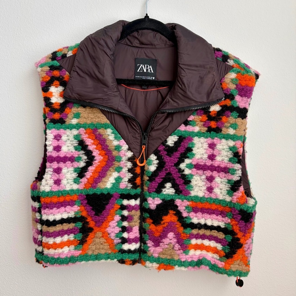 Zara Multi Color Geometric Jacquard Puffer Vest Size XS-S Brown Fleece Zip Up